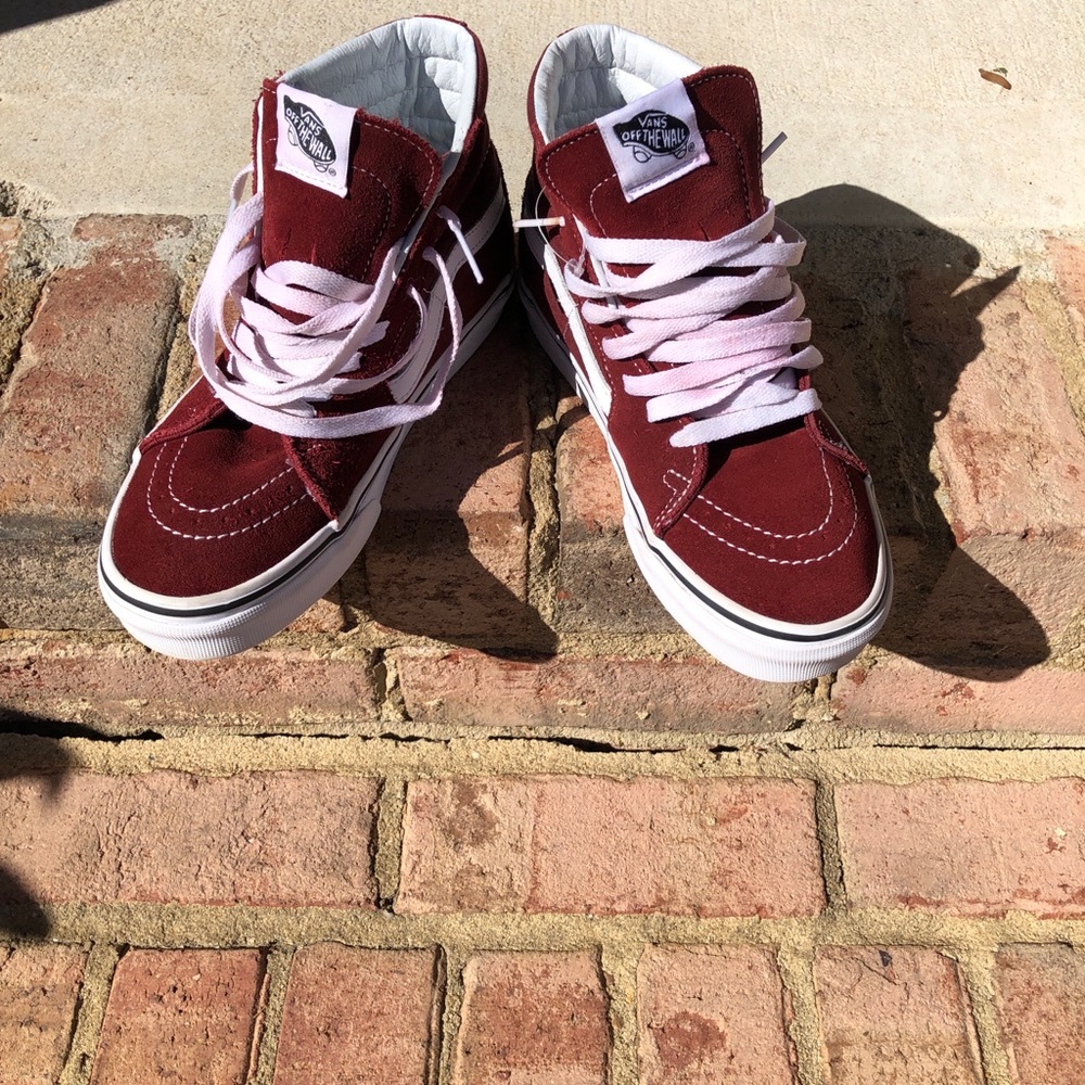 Red hi top Vans size 5.5